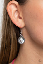 Load image into Gallery viewer, Paparazzi's Casanova Clique - Pink Urban necklace