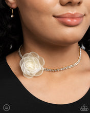 Load image into Gallery viewer, Paparazzi’s Rosy Range - Gold necklace (choker) ~ New Releases