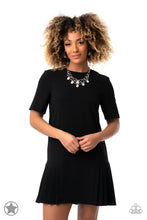 Load image into Gallery viewer, Paparazzi's Show-Stopping Shimmer - White (Blockbusters)