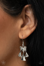 Load image into Gallery viewer, Paparazzi's The Sands of Time - Silver necklace (Blockbusters)