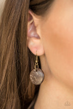 Load image into Gallery viewer, Paparazzi's Grand Turks Getaway - Brass Wood necklace