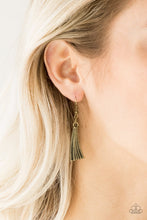 Load image into Gallery viewer, Paparazzi's Primal Princess - Brass necklace