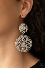 Load image into Gallery viewer, Paparazzi's Garden Mantra - Pink earrings