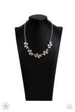 Load image into Gallery viewer, Paparazzi's Hollywood Hills - White necklace (Blockbusters)