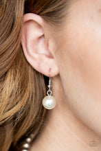 Load image into Gallery viewer, Paparazzi's Hollywood Haute Spot - White Pearl necklace