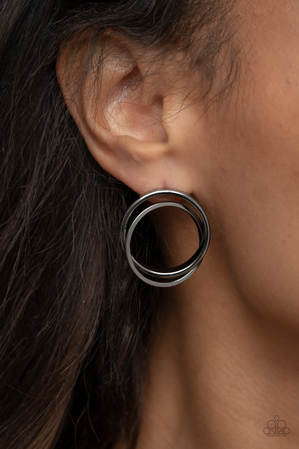 Paparazzi's Always in the Loop - Black post earrings