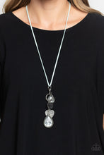 Load image into Gallery viewer, Paparazzi&#39;s Casanova Clique - Blue Urban necklace
