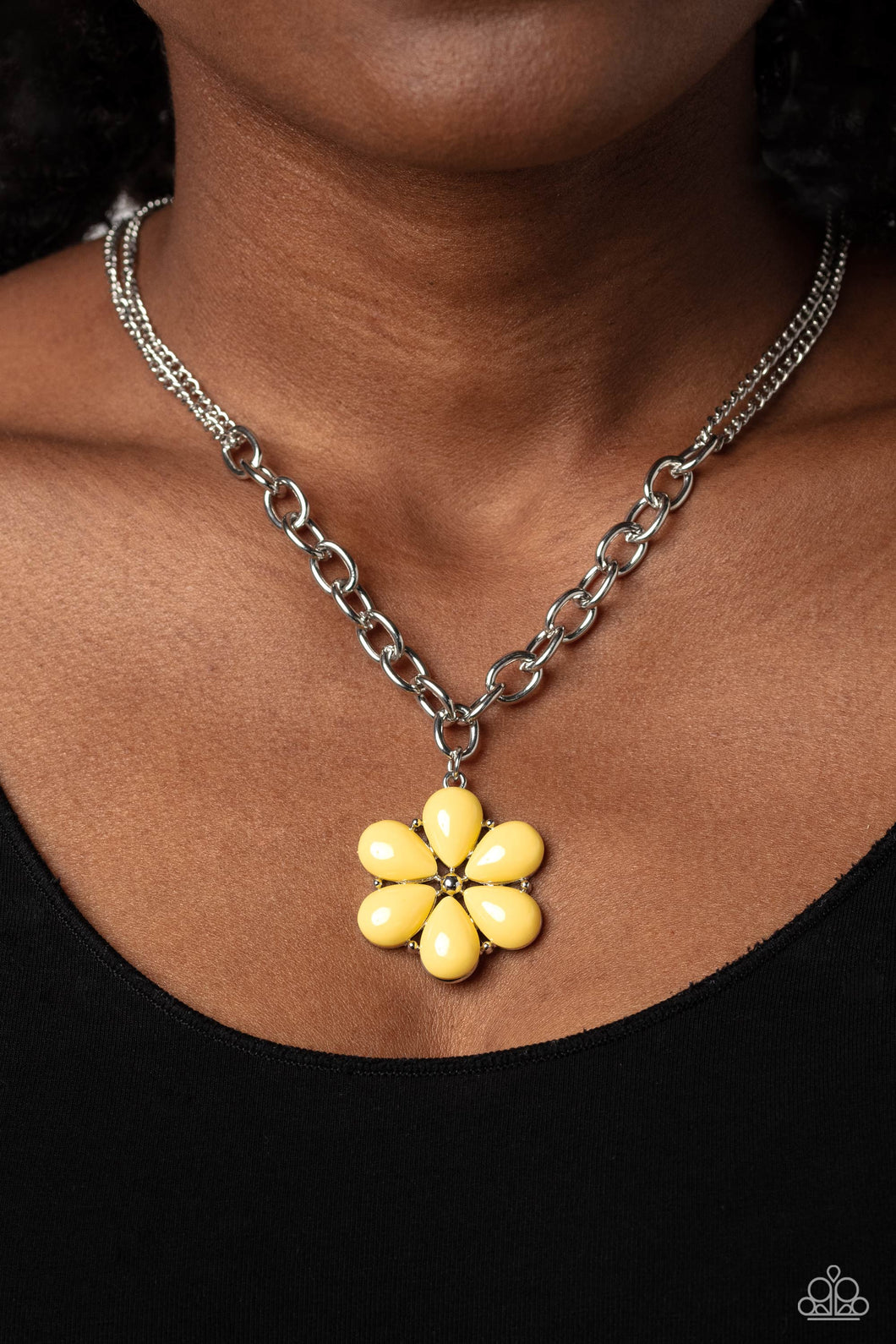 Paparazzi's Dazzling Dahlia - Yellow necklace