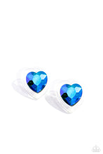 Load image into Gallery viewer, Paparazzi&#39;s Heart-Pounding Haute - Green post earrings ~ New Releases
