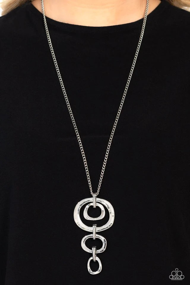 Paparazzi's Tranquil Trickle - Silver necklace