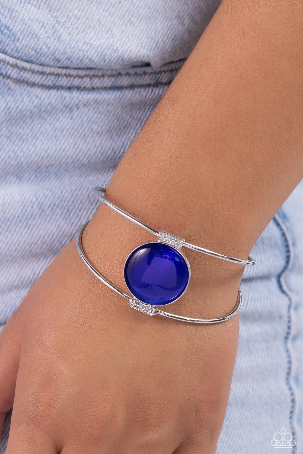 Paparazzi’s Candescent Cats Eye - Blue bracelet ~ New Releases