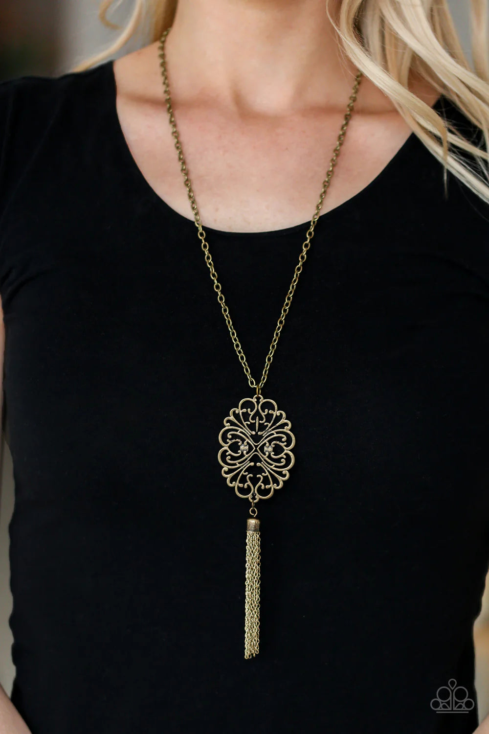 Paparazzi's A MANDALA Of the People - Brass necklace