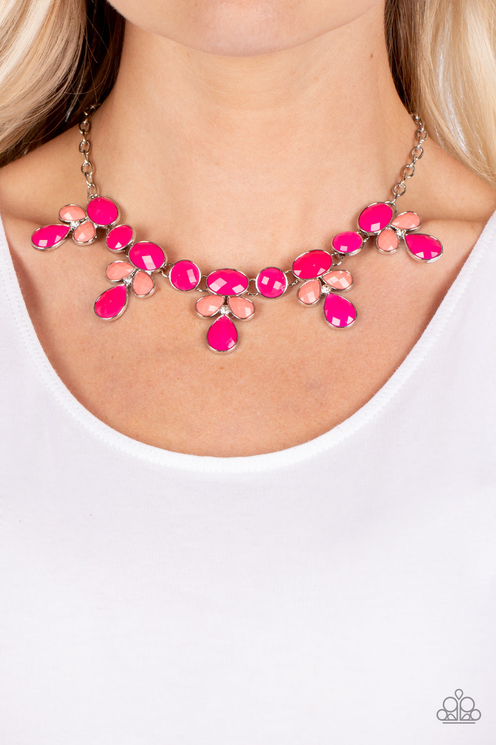 Paparazzi's Midsummer Meadow - Pink necklace