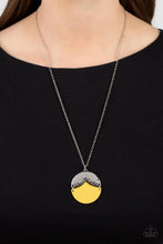 Load image into Gallery viewer, Paparazzi&#39;s Seaside Sabbatical - Yellow necklace
