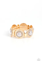 Load image into Gallery viewer, Paparazzi&#39;s Summer Serenade - Gold &amp; Pearl bracelet
