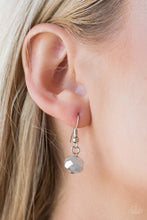 Load image into Gallery viewer, Paparazzi&#39;s Champagne On the Rocks - Silver necklace
