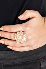 Load image into Gallery viewer, Paparazzi&#39;s Tropical Gardens - Rose Gold Ring

