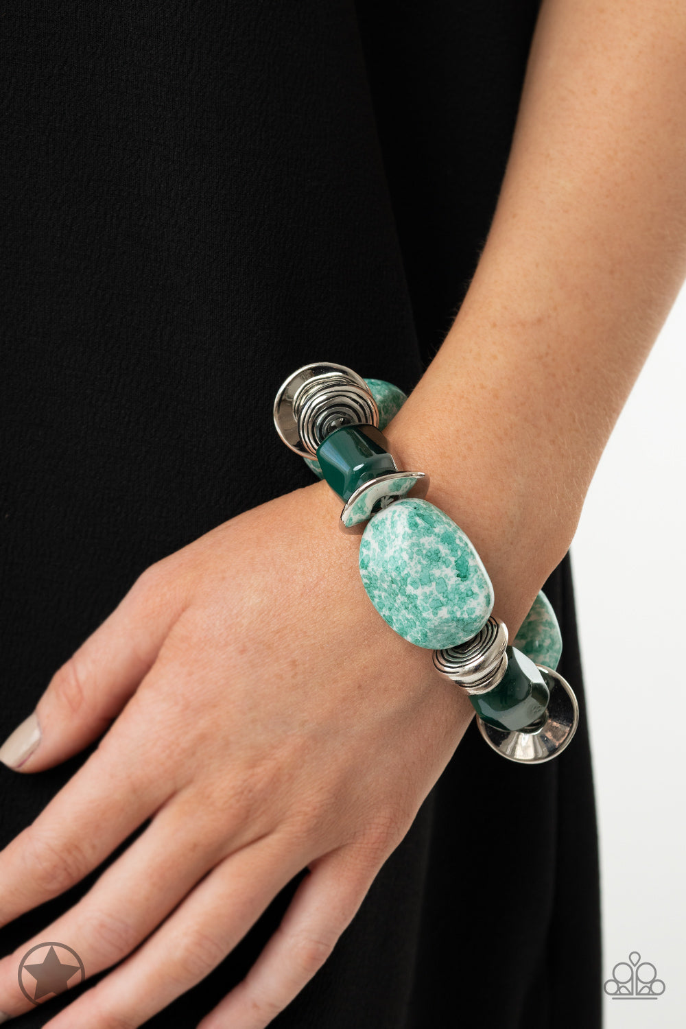 Paparazzi's Glaze Of Glory - Blue bracelet (Blockbusters)