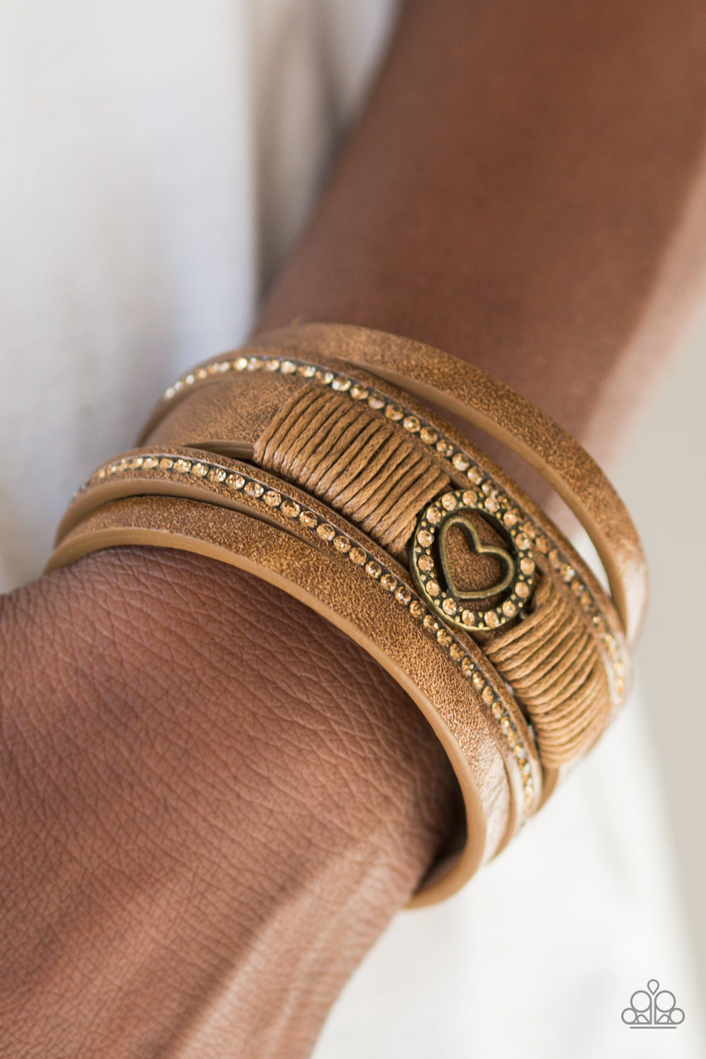 Paparazzi's It Takes Heart - Brass Urban bracelet