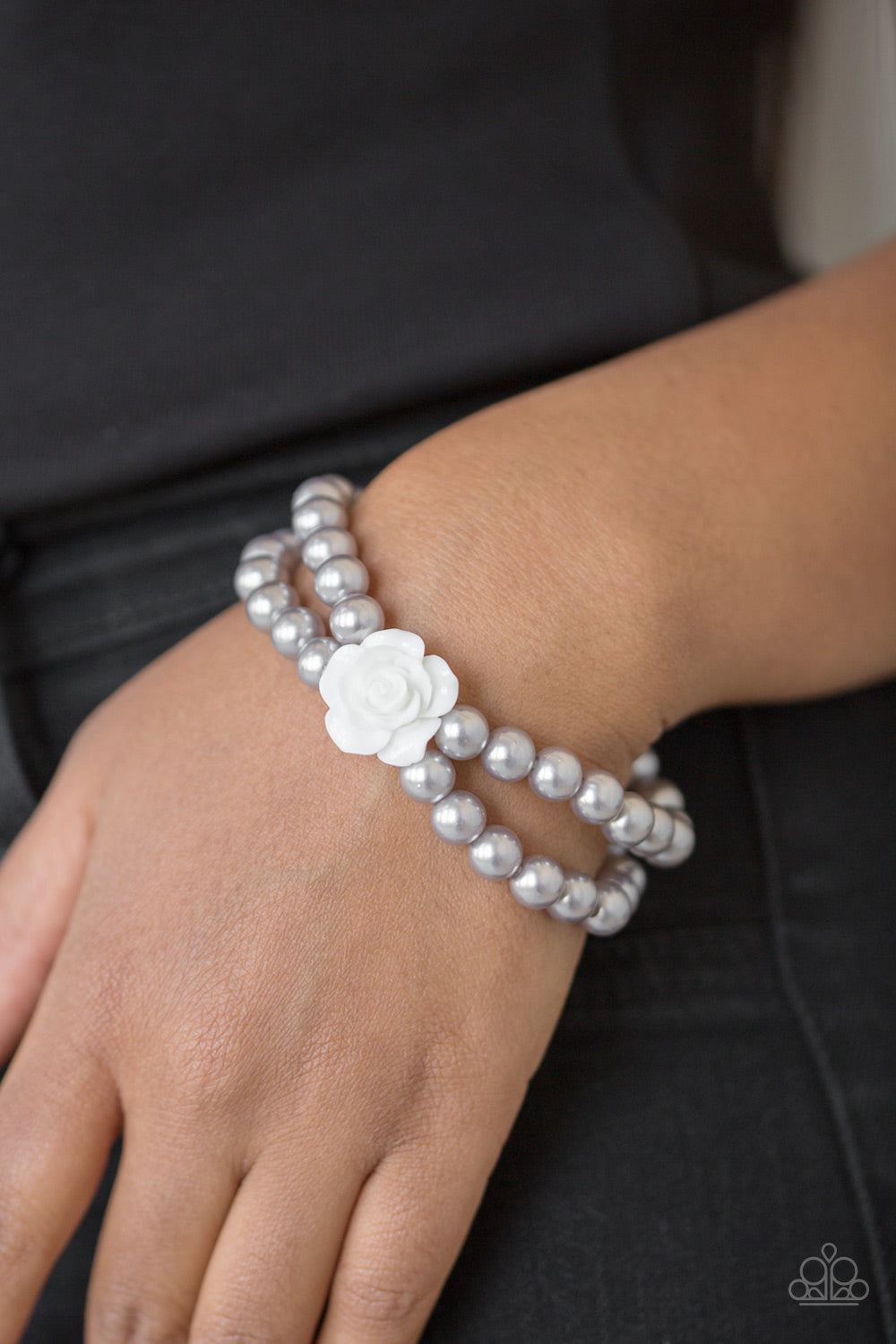 Paparazzi's Posh and Posy - Silver Pearl bracelet