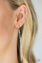 Load image into Gallery viewer, Paparazzi&#39;s Time To Be Timeless - Black necklace
