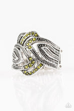 Load image into Gallery viewer, Paparazzi&#39;s Fire and Ice - Green ring
