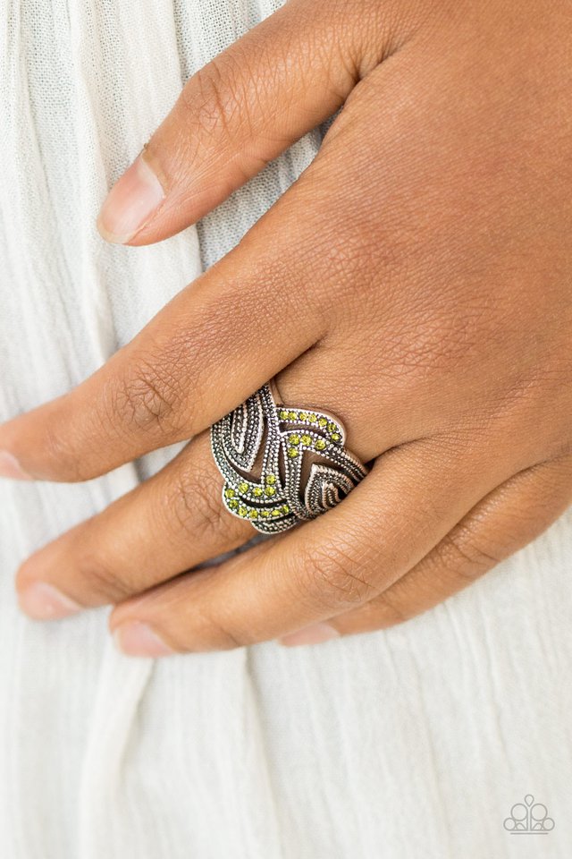 Paparazzi's Fire and Ice - Green ring