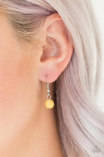 Load image into Gallery viewer, Paparazzi&#39;s Inde-PENDANT Idol - Yellow necklace

