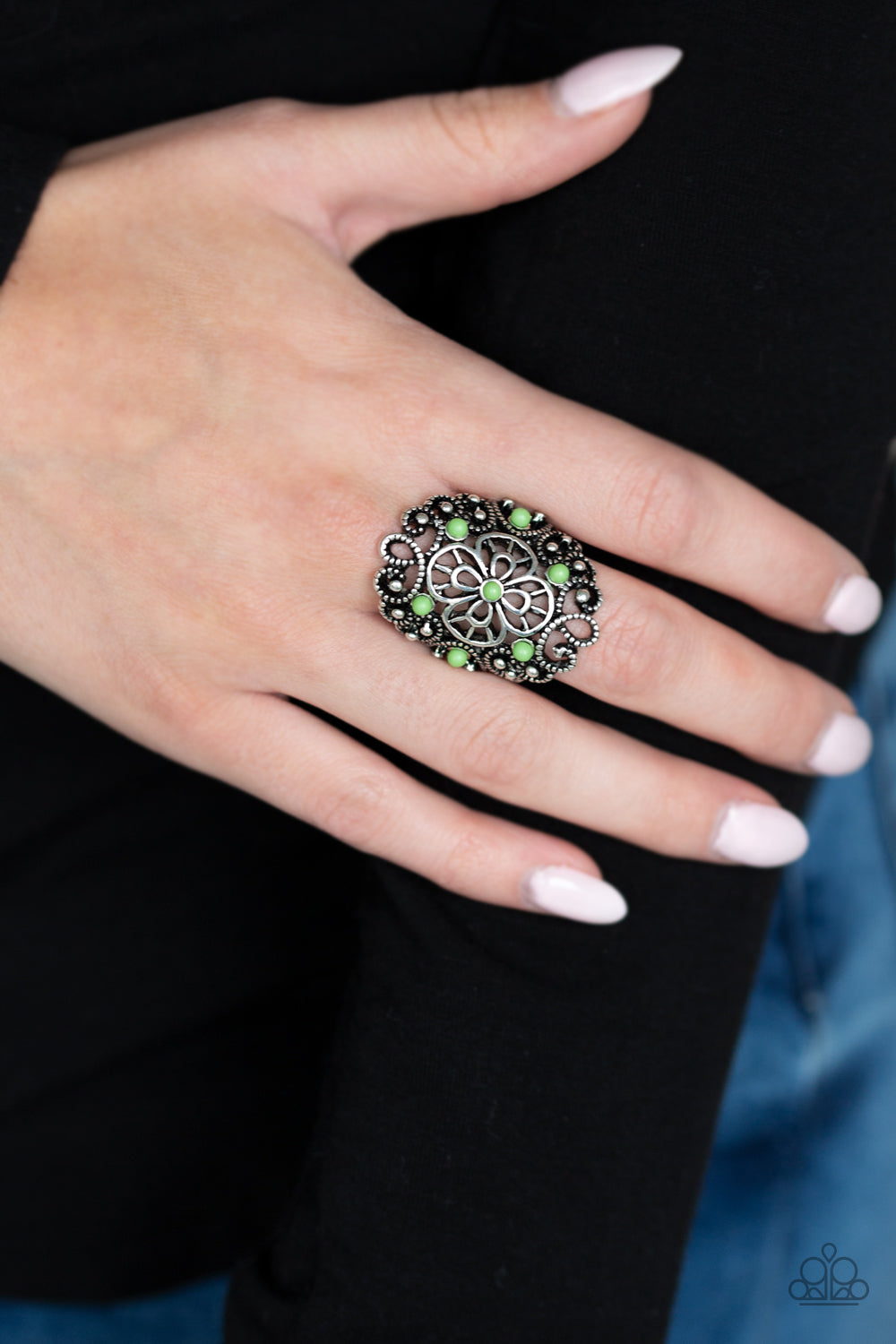 Paparazzi's Floral Fancies - Green ring