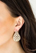 Load image into Gallery viewer, Paparazzi&#39;s REIGN-Storm - Gold post earrings
