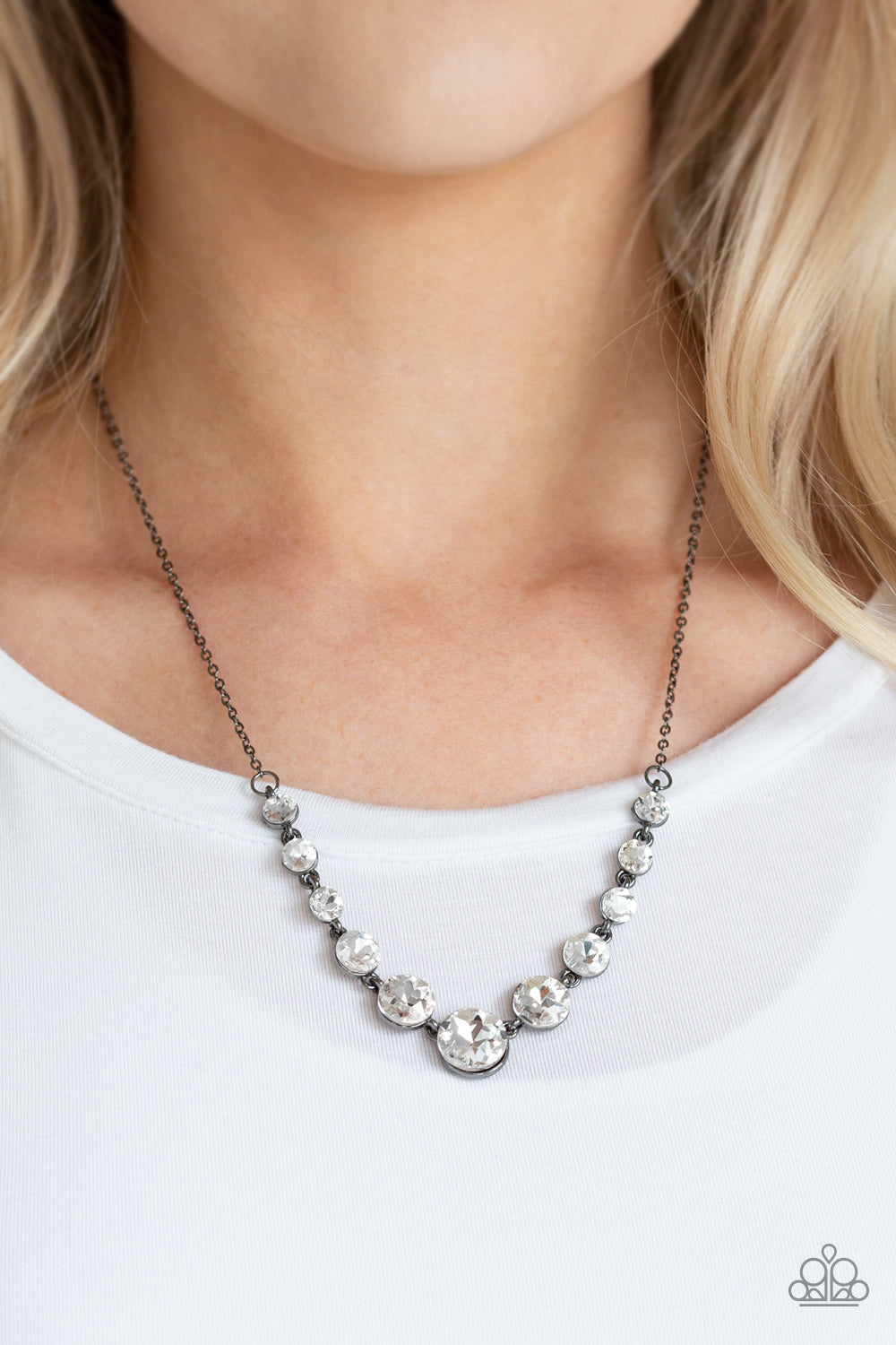Paparazzi's Leading Socialite - Black necklace