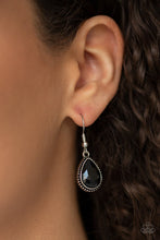 Load image into Gallery viewer, Paparazzi&#39;s Socialite Social - Black necklace
