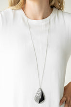 Load image into Gallery viewer, Paparazzi&#39;s Impressive Edge - Black necklace
