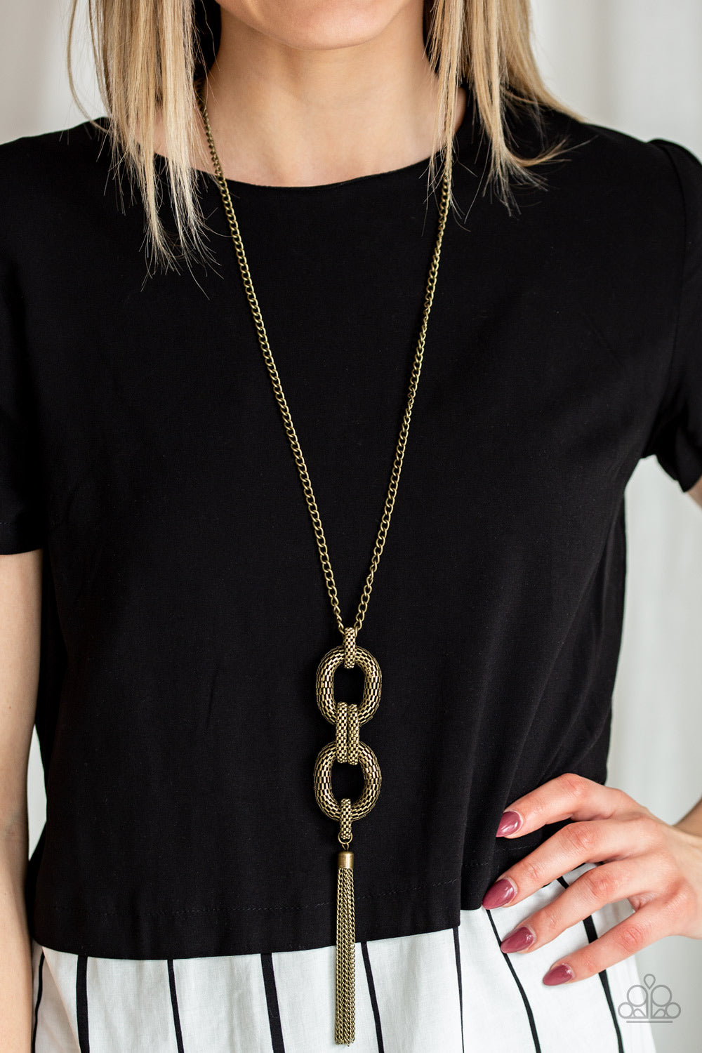 Paparazzi's Enmeshed In Mesh - Brass necklace
