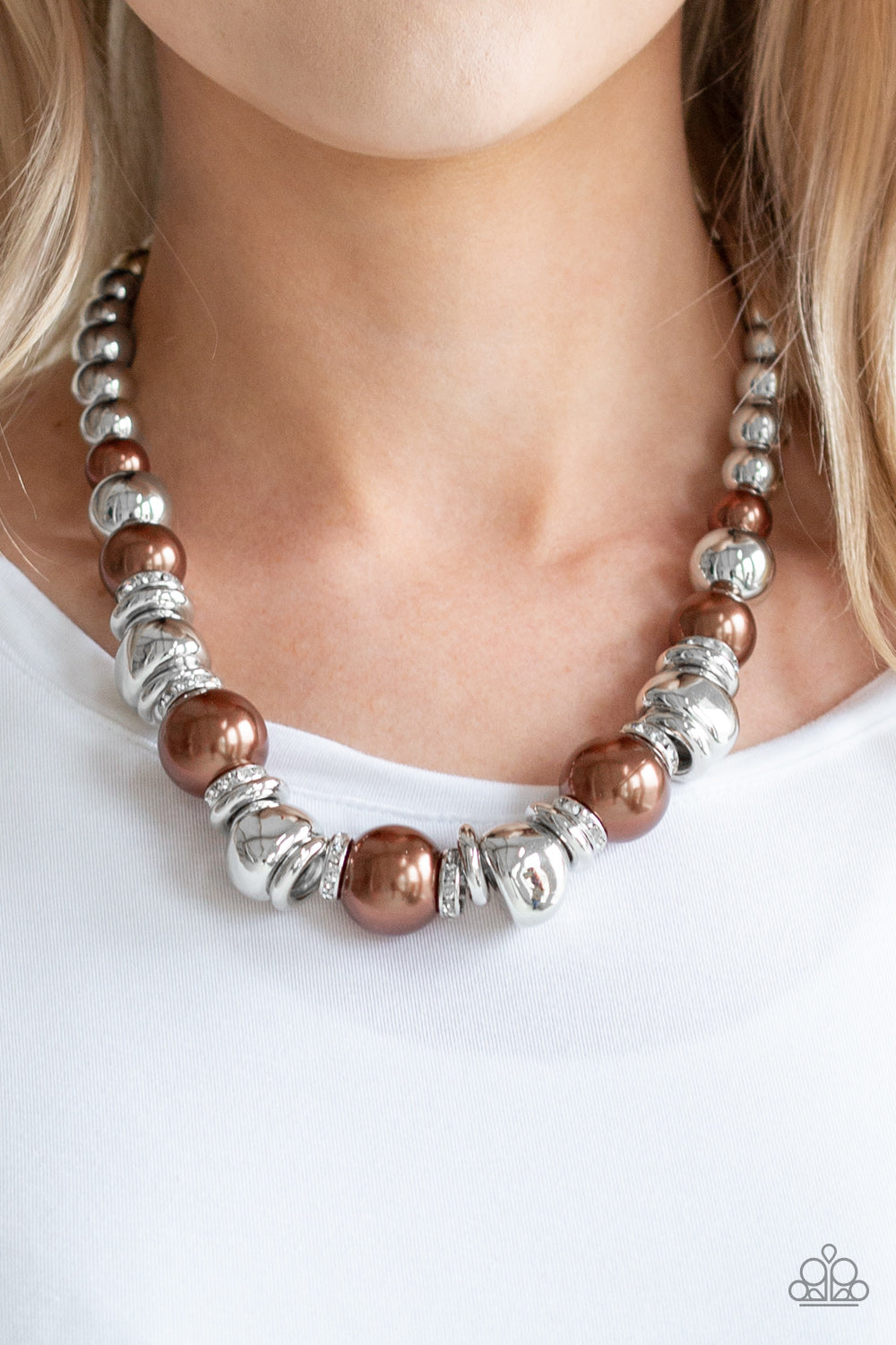 Paparazzi's Hollywood Haute Spot - Brown Pearl necklace