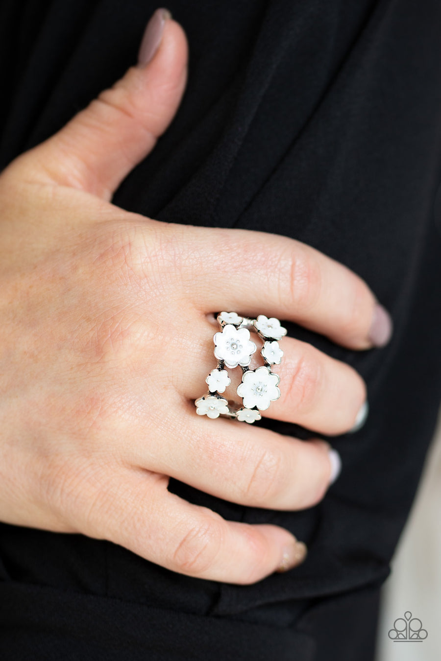 Paparazzi's Floral Crowns - White ring