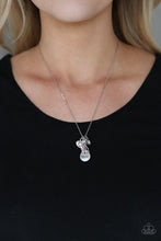 Load image into Gallery viewer, Paparazzi&#39;s That&#39;s My Mom - Pink necklace
