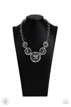 Load image into Gallery viewer, Paparazzi&#39;s Global Glamour necklace (Blockbusters)
