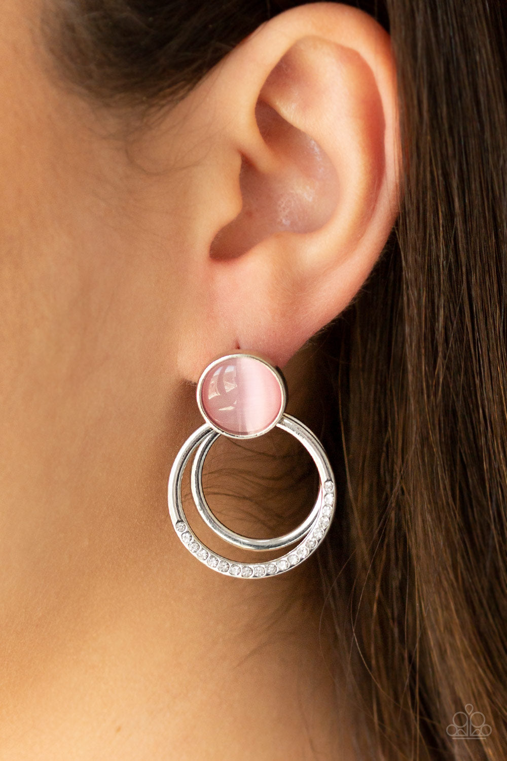 Paparazzi's Glow Roll - Pink post earrings