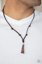 Load image into Gallery viewer, Paparazzi&#39;s Magnetism - Copper Urban Men necklace
