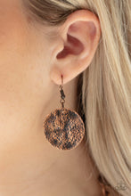 Load image into Gallery viewer, Paparazzi&#39;s Barely Scratched the Surface - Copper necklace

