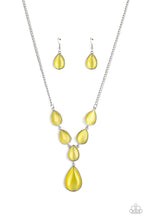 Load image into Gallery viewer, Paparazzi&#39;s Dewy Decadence - Yellow necklace
