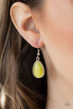 Load image into Gallery viewer, Paparazzi&#39;s Dewy Decadence - Yellow necklace
