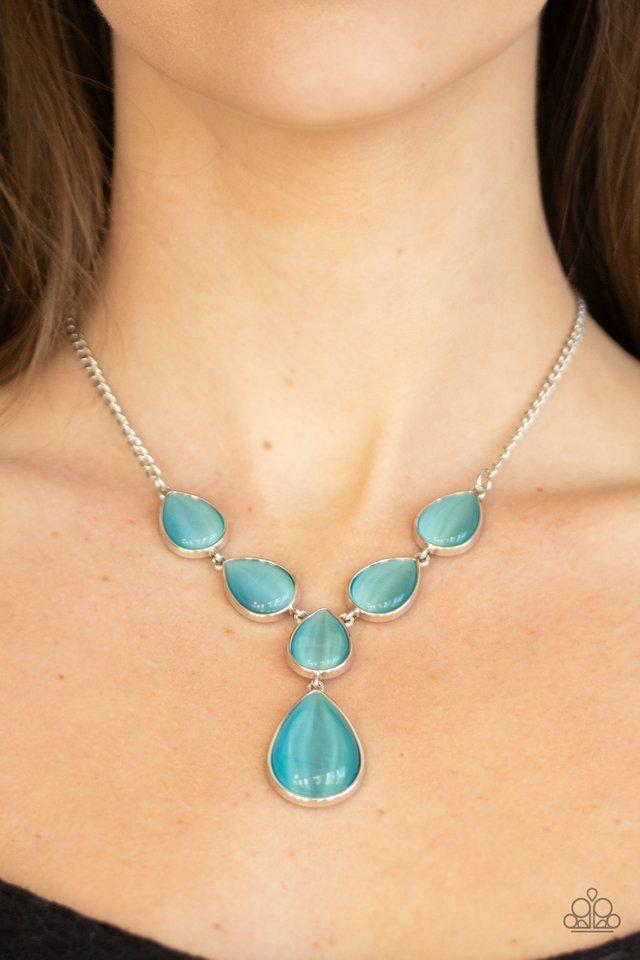 Paparazzi's Dewy Decadence - Blue necklace