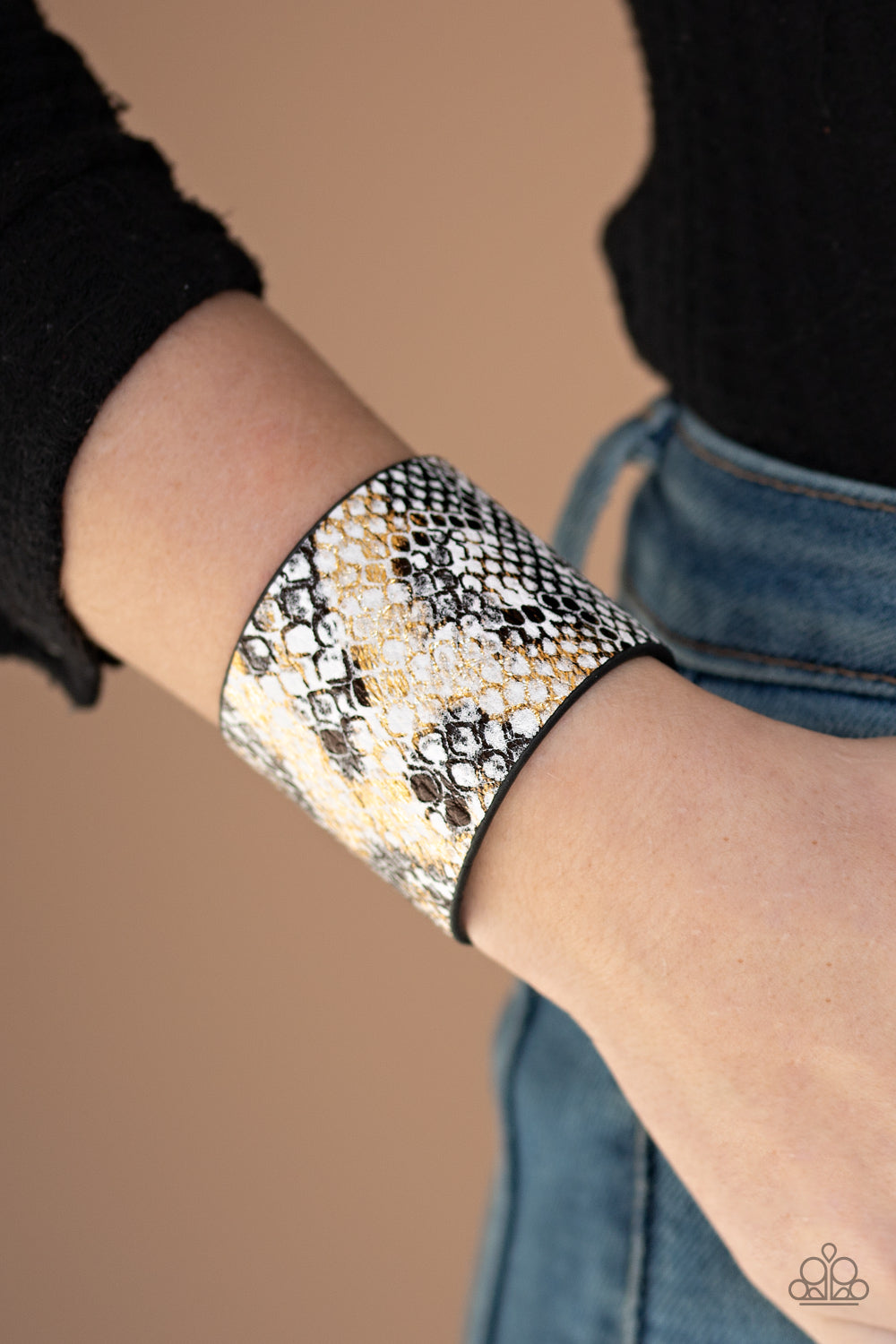 Paparazzi's Serpent Shimmer - Multi Urban bracelet