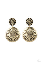 Load image into Gallery viewer, Paparazzi&#39;s Fierce Florals - Brass post earrings
