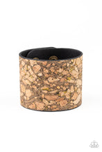 Load image into Gallery viewer, Paparazzi&#39;s Cork Congo - Brass Urban bracelet
