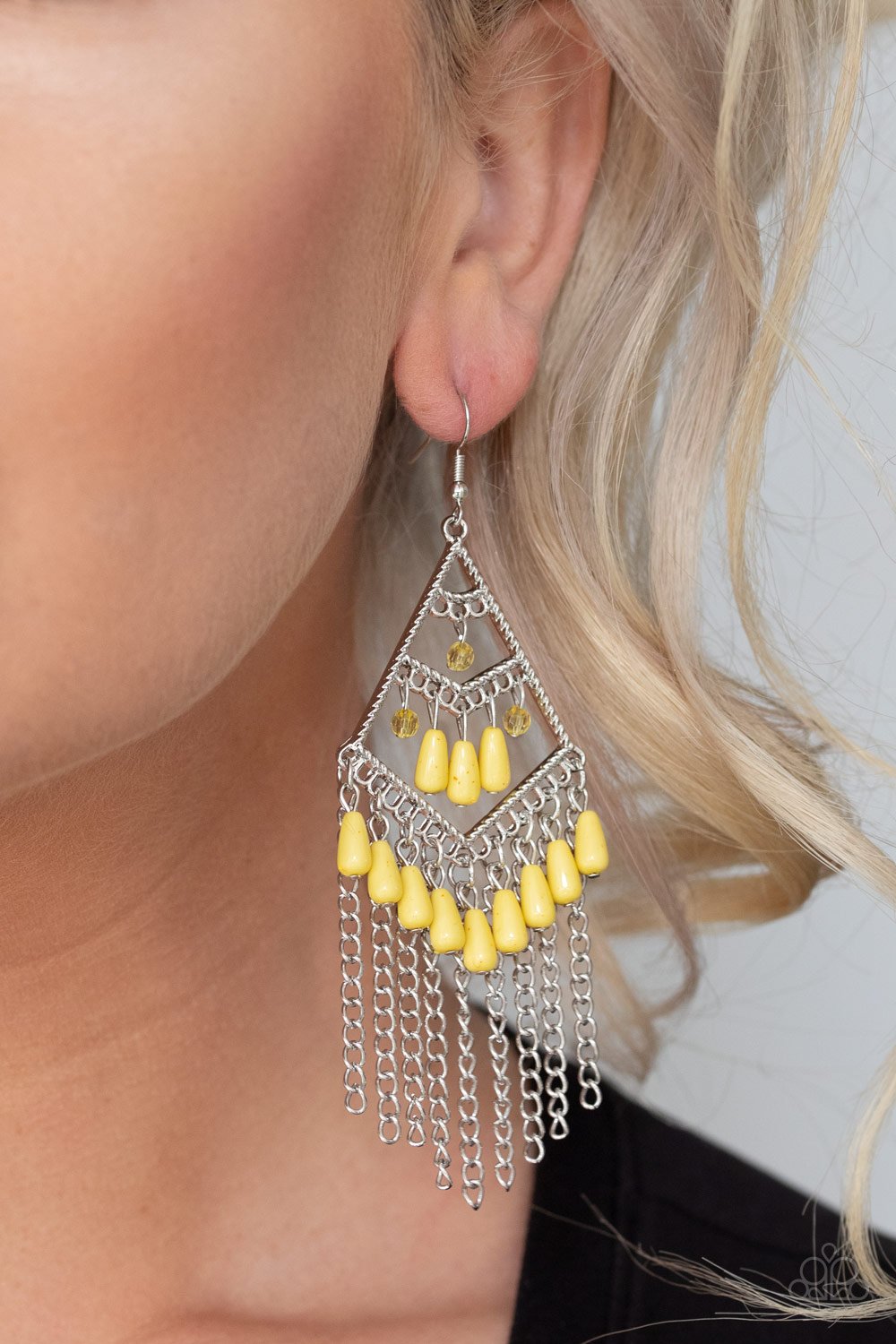 Paparazzi's Trending Transcendence - Yellow earrings