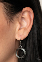 Load image into Gallery viewer, Paparazzi&#39;s PIXEL Perfect - Black necklace
