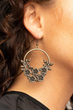 Load image into Gallery viewer, Paparazzi&#39;s Eden Essence - Brass earrings
